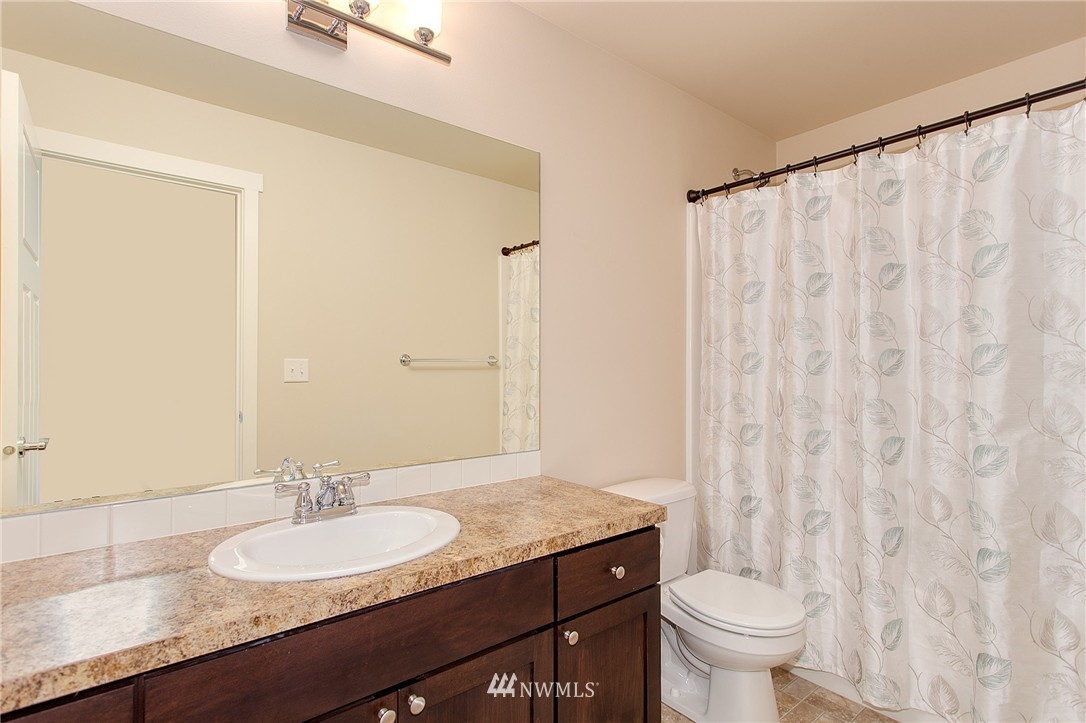 3915 185th Place Southeast Bothell, WA 98012 - Photo 16 of 22 Gallery Image 16