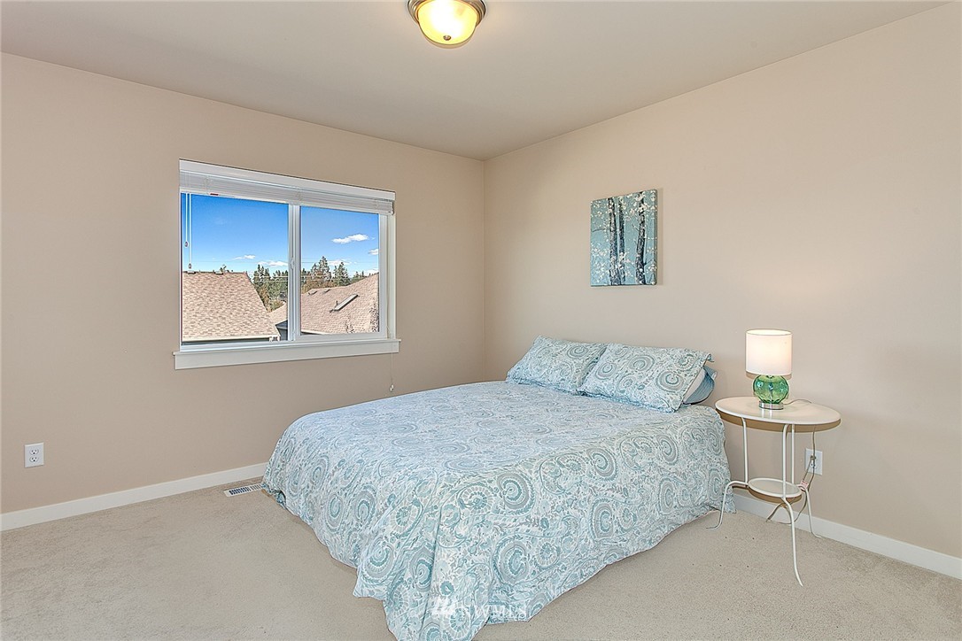 3915 185th Place Southeast Bothell, WA 98012 - Photo 18 of 22 Gallery Image 18