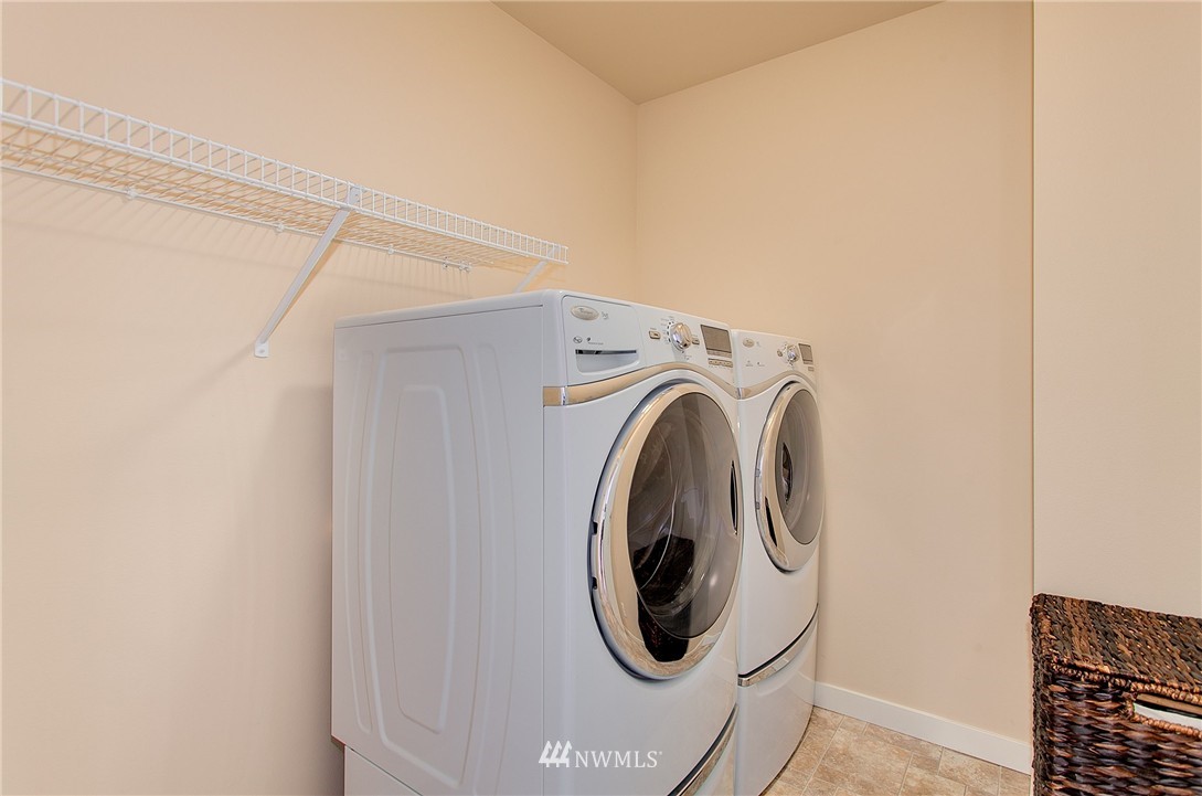 3915 185th Place Southeast Bothell, WA 98012 - Photo 19 of 22 Gallery Image 19