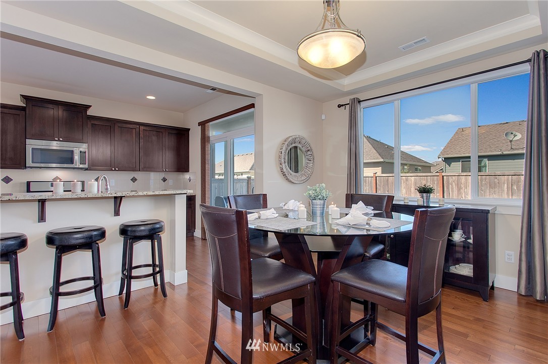 3915 185th Place Southeast Bothell, WA 98012 - Photo 8 of 22 Gallery Image 8