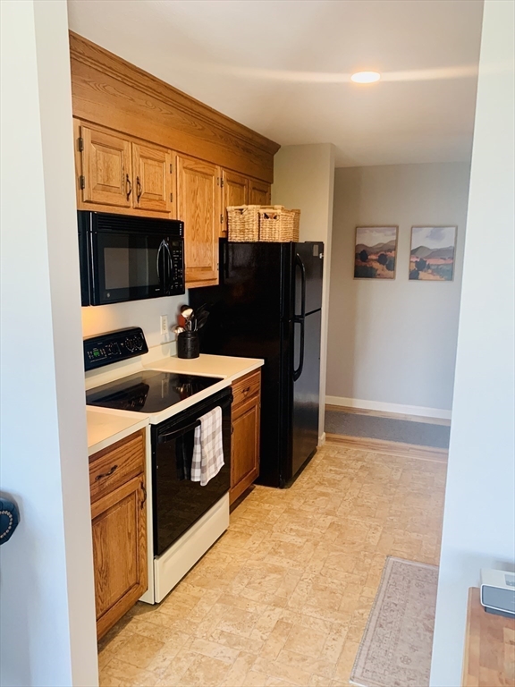 2205 Boston Road, Unit Q165 Wilbraham, MA 01095 - Photo 11 of 38 Gallery Image 11
