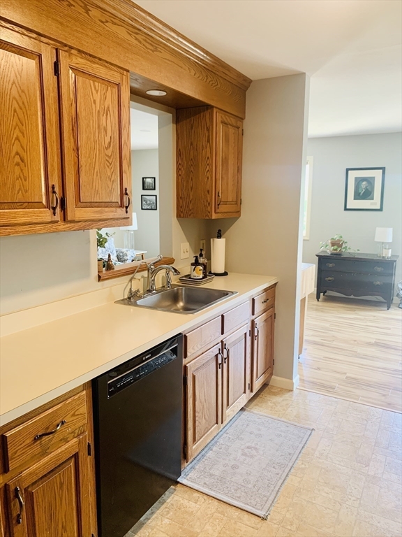 2205 Boston Road, Unit Q165 Wilbraham, MA 01095 - Photo 13 of 38 Gallery Image 13