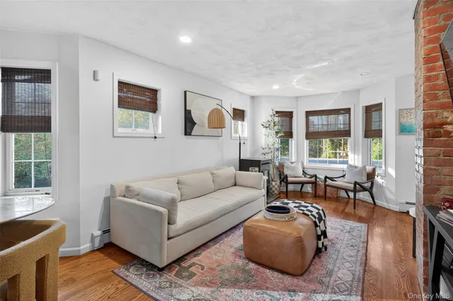 $449,900 | 1597 Highway 17K, Montgomery, NY 12549