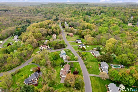 $1,025,000 | 49 Georges Lane, Monroe, CT 06468