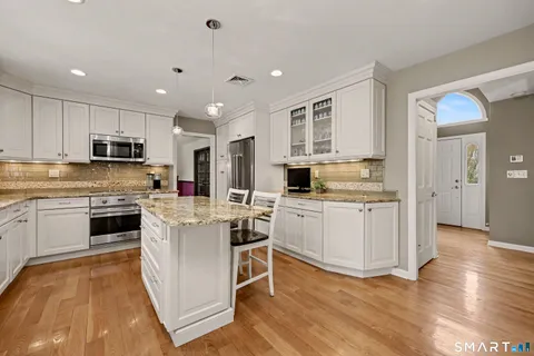 $1,025,000 | 49 Georges Lane, Monroe, CT 06468