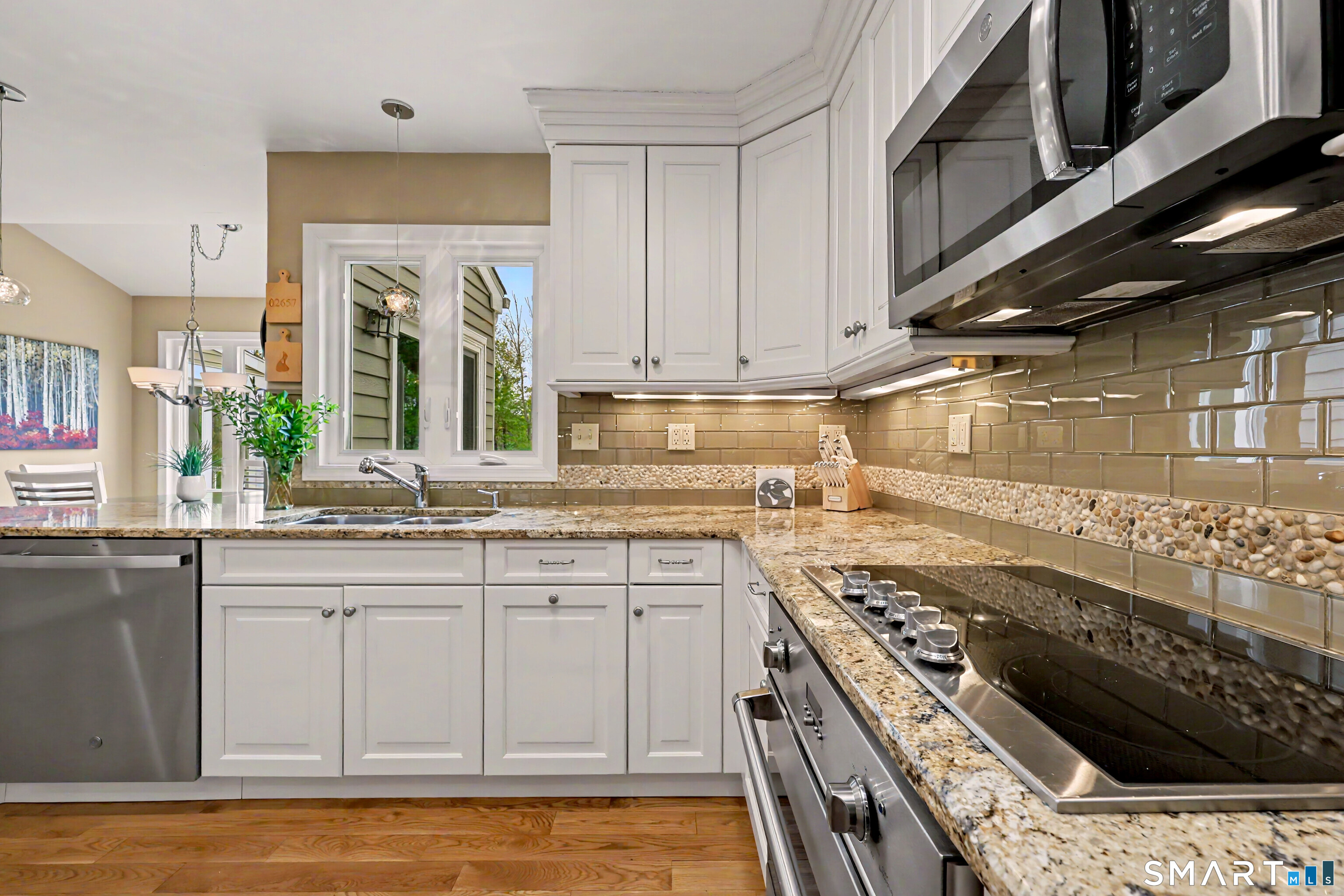 49 Georges Lane Monroe, CT 06468 - Photo 8 of 33