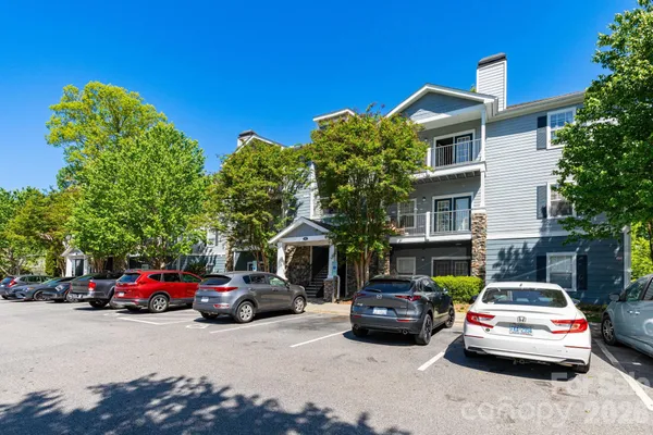 $275,000 | 400 Vista Lake Drive, Unit 2, Candler, NC 28715