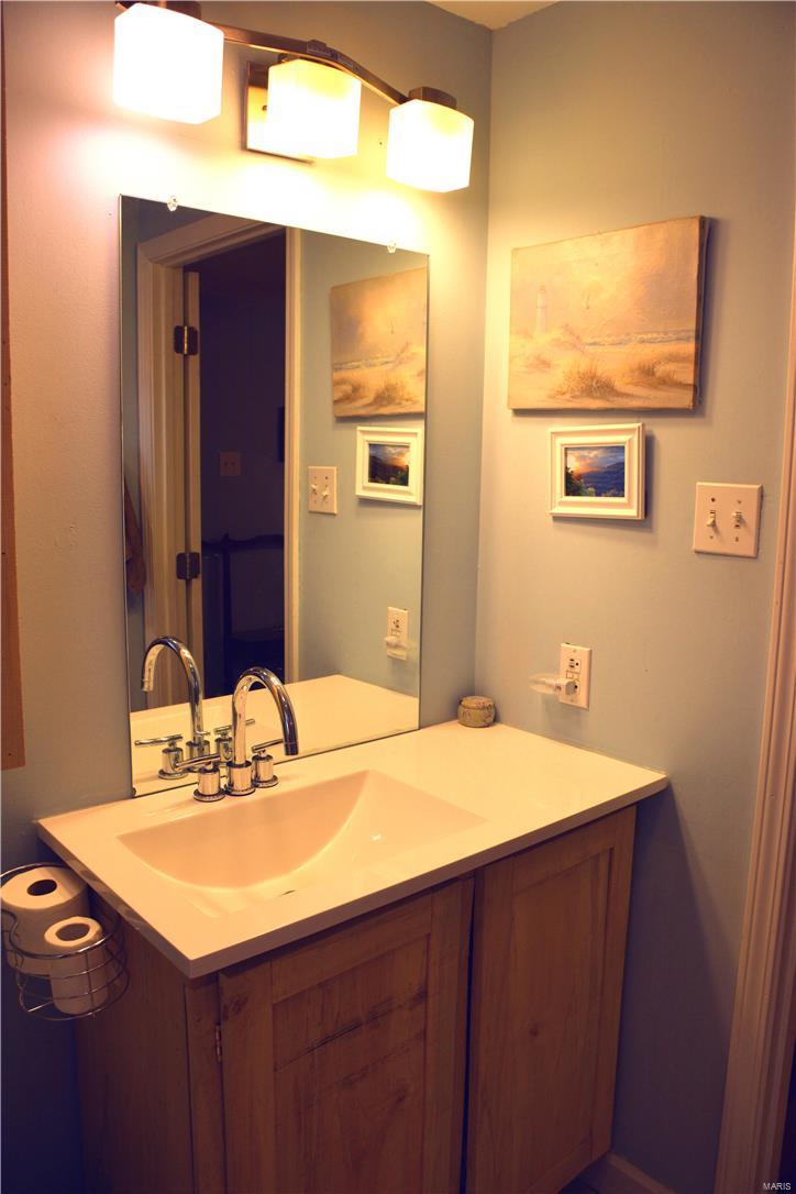 355 Eureka Road Eureka, MO 63025 - Photo 13 of 25 Gallery Image 13