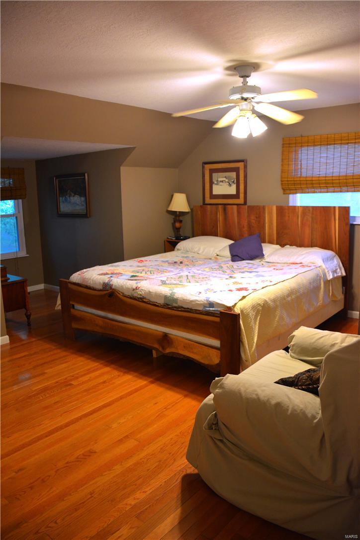 355 Eureka Road Eureka, MO 63025 - Photo 14 of 25 Gallery Image 14