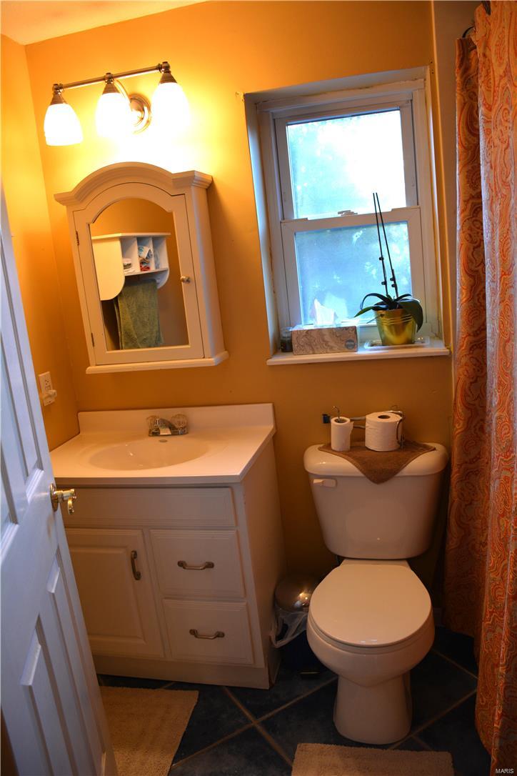 355 Eureka Road Eureka, MO 63025 - Photo 17 of 25 Gallery Image 17