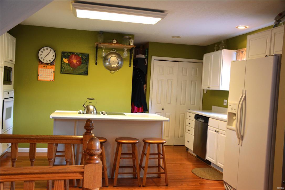 355 Eureka Road Eureka, MO 63025 - Photo 6 of 25 Gallery Image 6