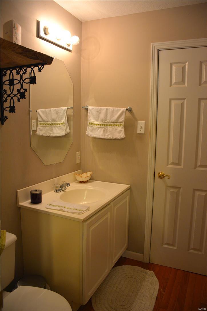 355 Eureka Road Eureka, MO 63025 - Photo 9 of 25 Gallery Image 9