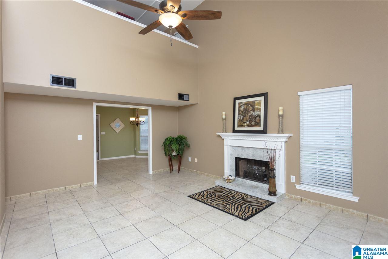 113 Cambridge Pointe Circle Alabaster, AL 35007 - Photo 3 of 35