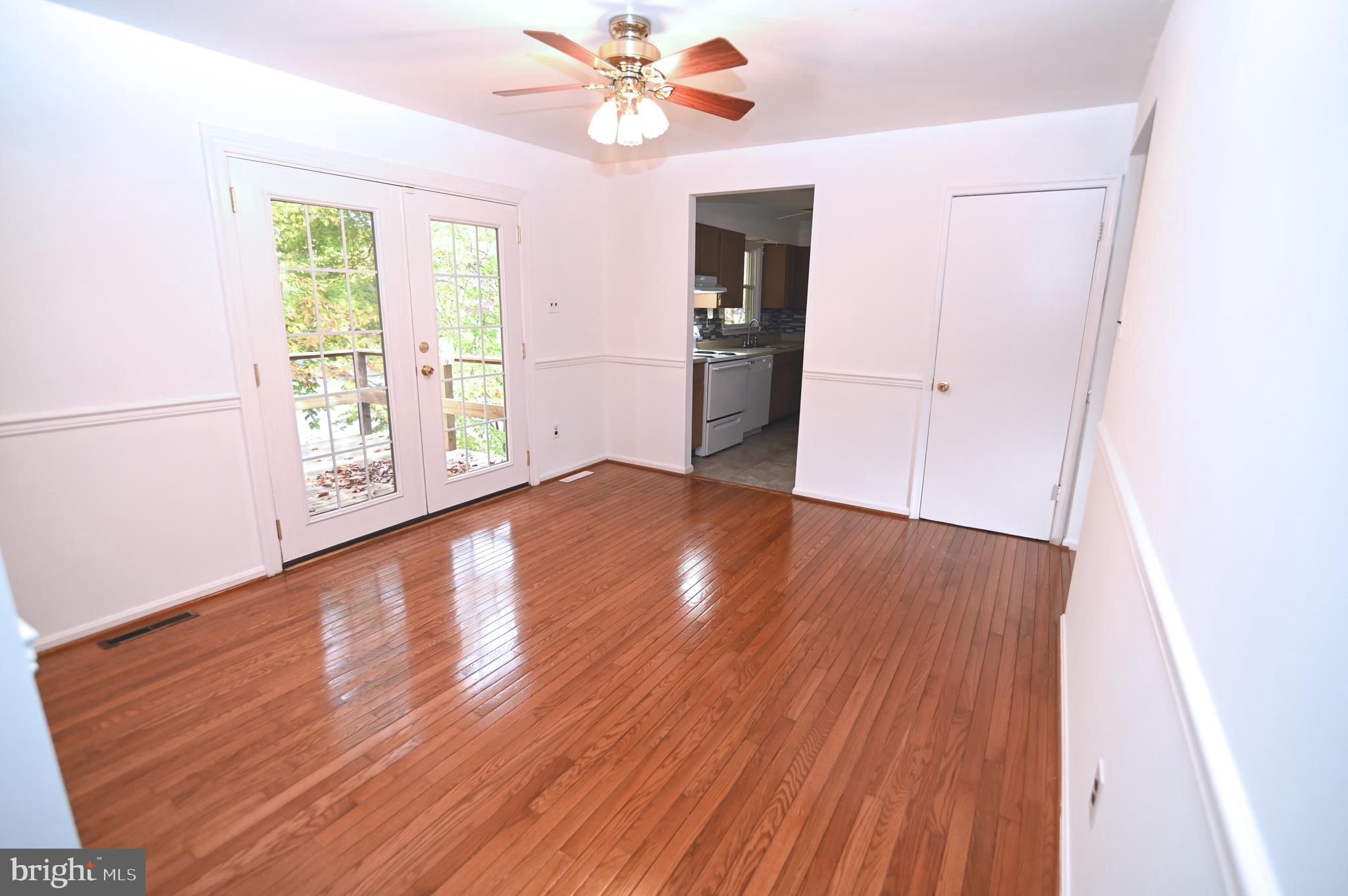 6760 Glen Albin Road La Plata, MD 20646 - Photo 3 of 25 Dining room