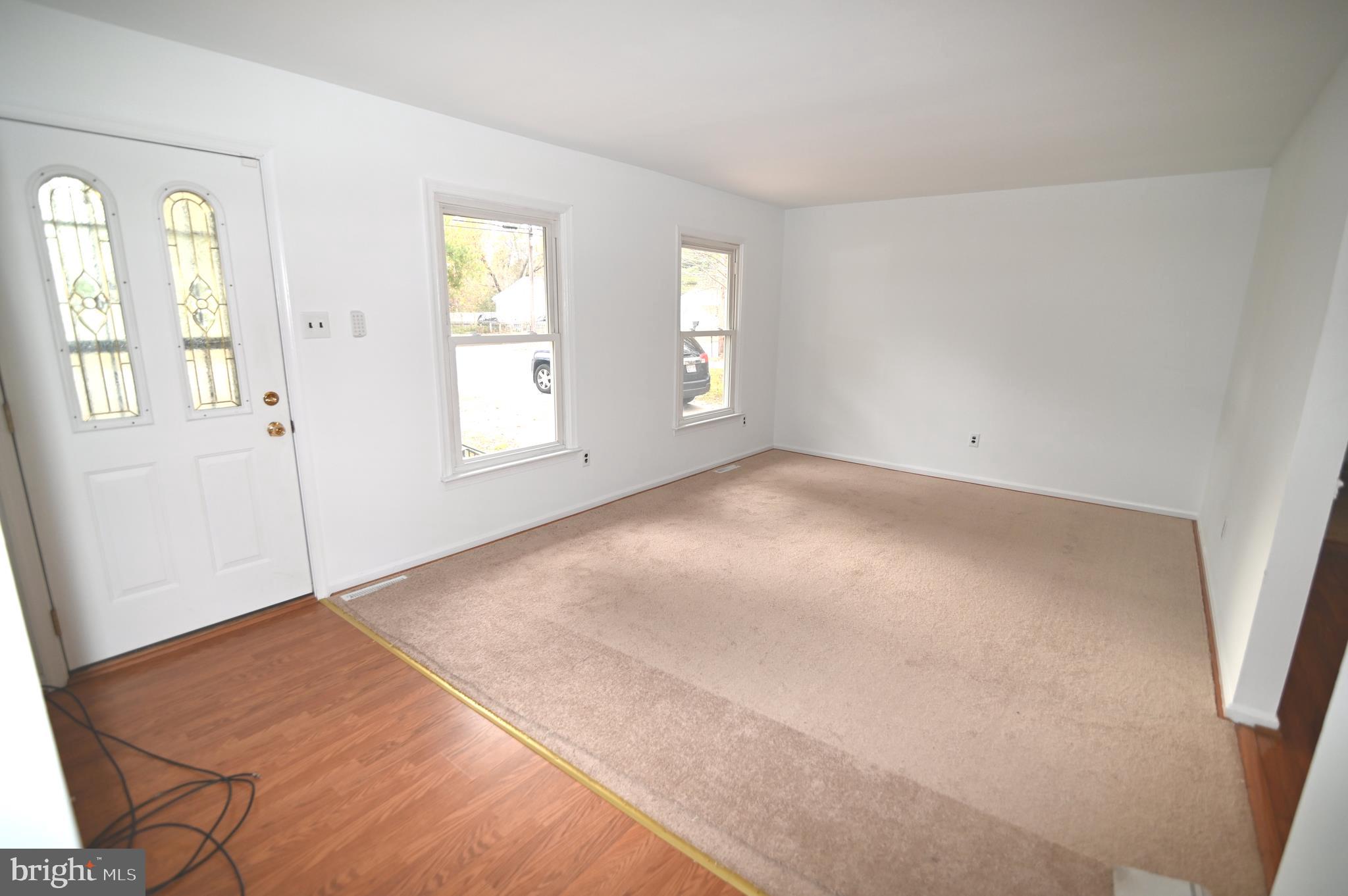 6760 Glen Albin Road La Plata, MD 20646 - Photo 5 of 25 Front entry into living room