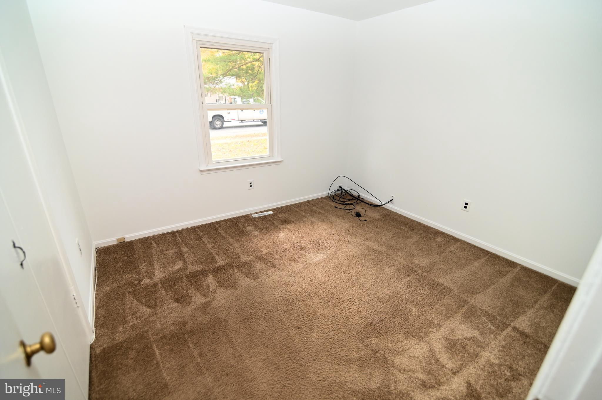 6760 Glen Albin Road La Plata, MD 20646 - Photo 9 of 25 Upstairs bedroom #1