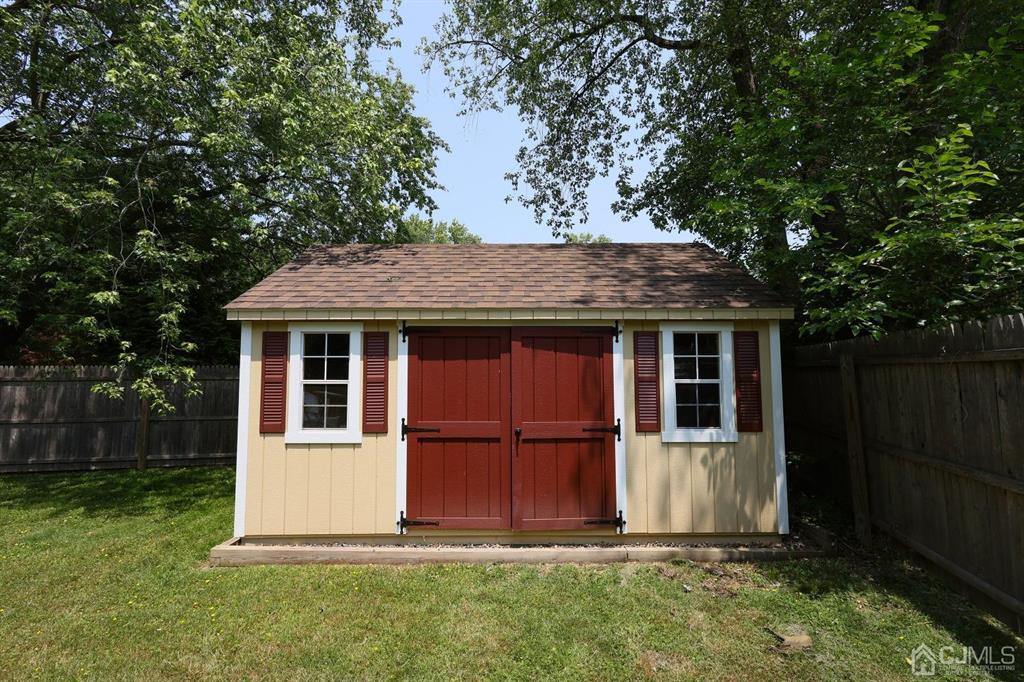 53 Edgemere Avenue Plainsboro, NJ 08536 - Photo 34 of 39 a front view of house with yard