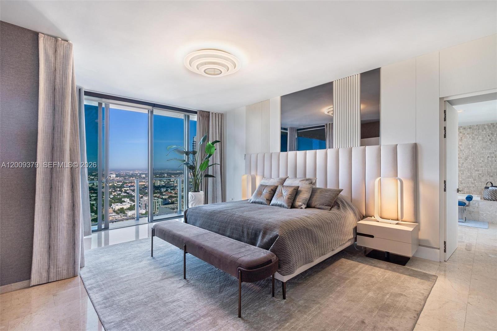 88 Southwest 7th Street, Unit 3801 Miami, FL 33130 - Photo 34 of 87