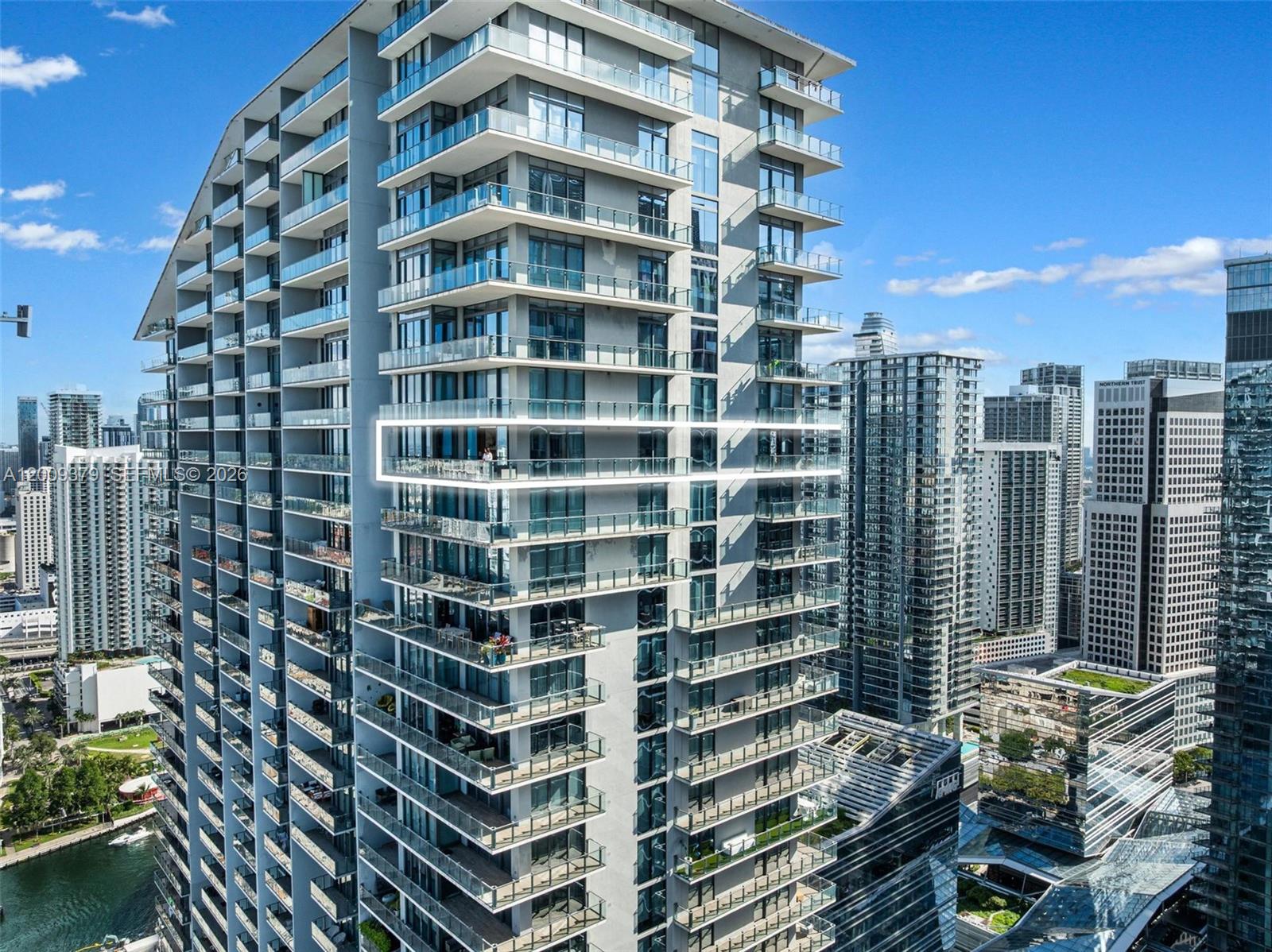 88 Southwest 7th Street, Unit 3801 Miami, FL 33130 - Photo 52 of 87 a view of a tall building