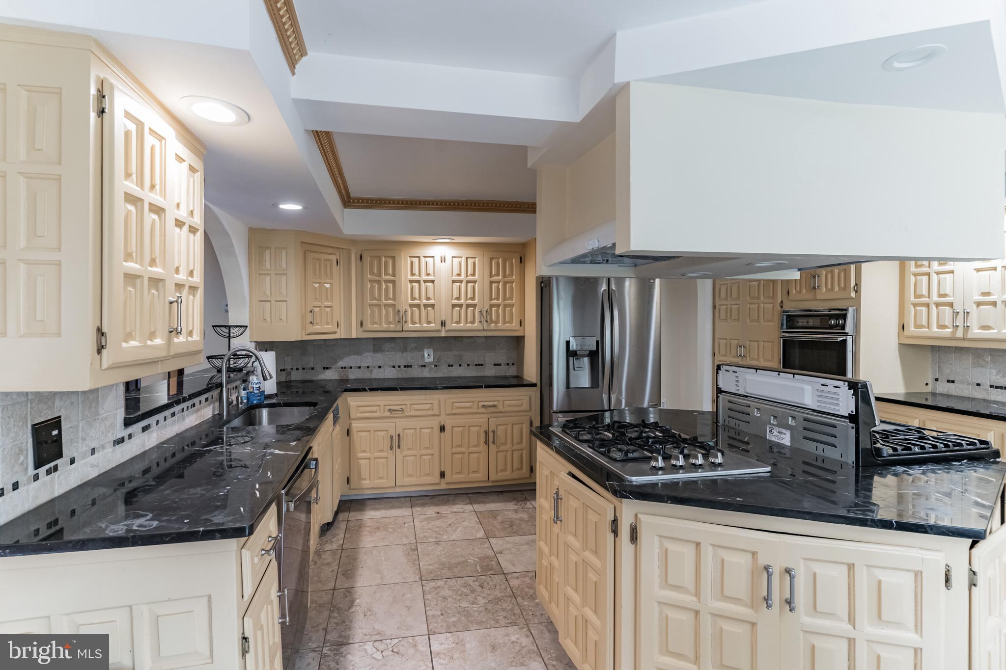 6 Carlton Road Cherry Hill, NJ 08034 - Photo 8 of 26