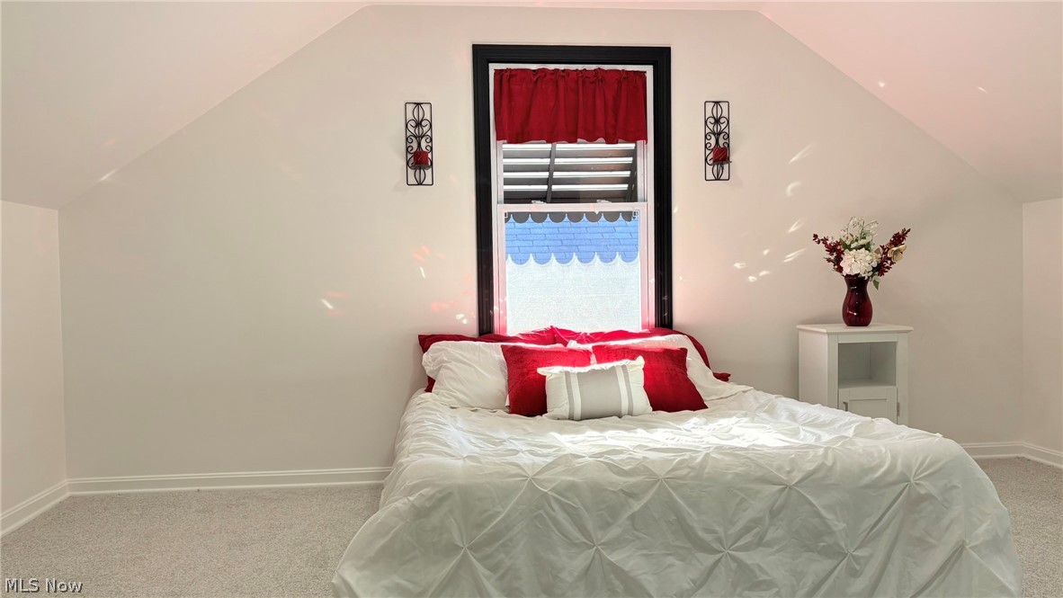 3321 Ralph Avenue Cleveland, OH 44109 - Photo 24 of 40 Up stair Bedroom