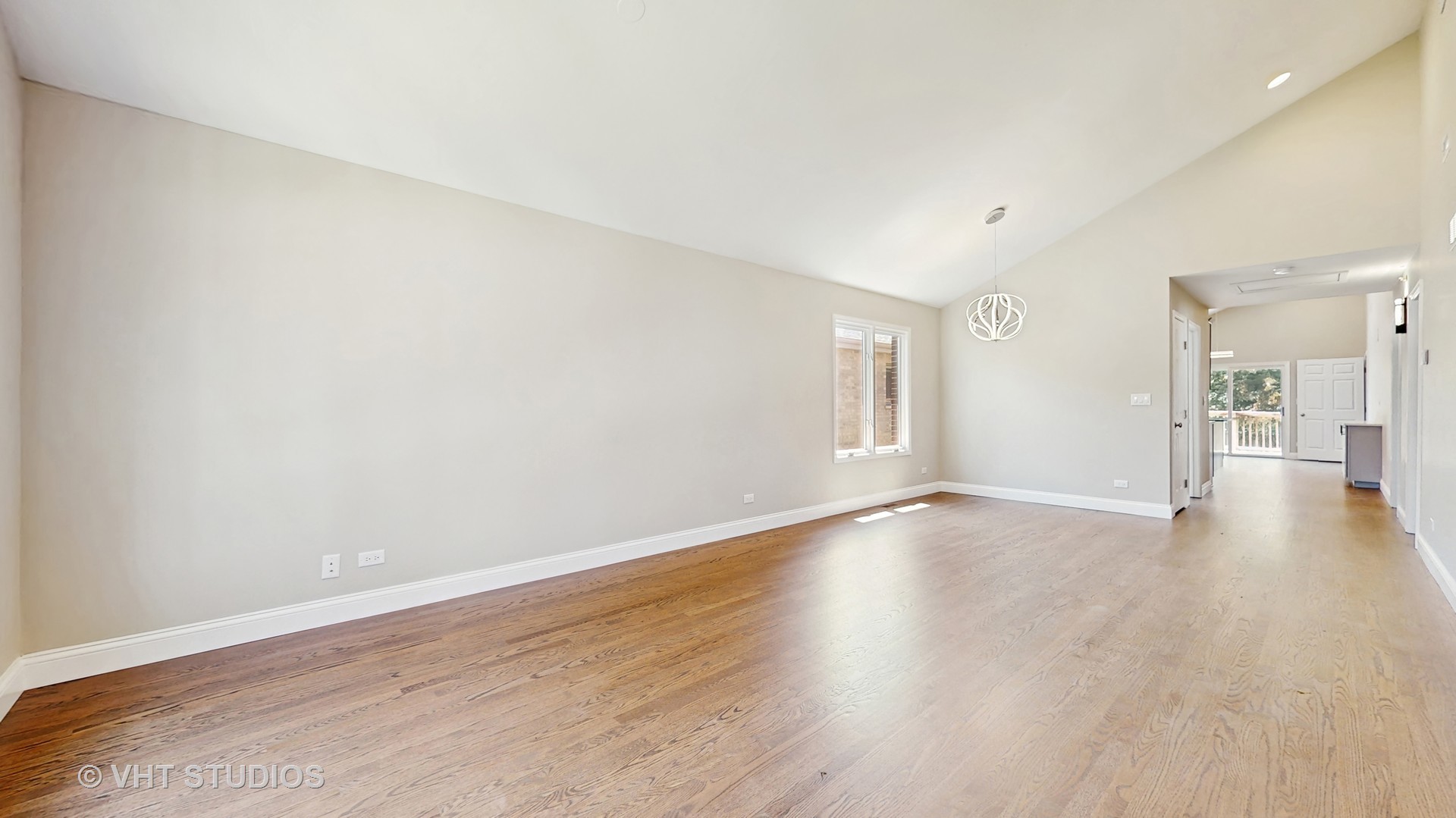 1544 North Wolf Road Berkeley, IL 60163 - Photo 4 of 37