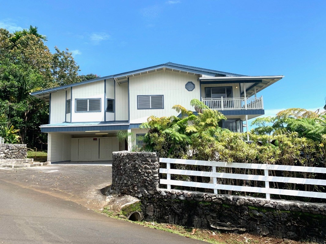 16 Haaheo Road Hilo, HI 96720 - Photo 1 of 21 Gallery Image 1