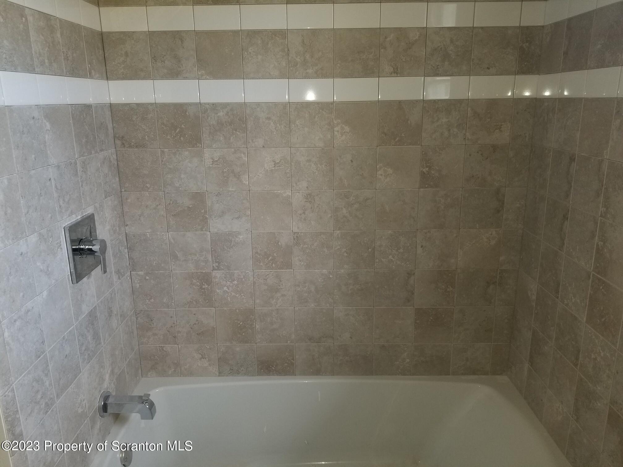 811 Layton Road Clarks Summit, PA 18411 - Photo 11 of 22 Gallery Image 11
