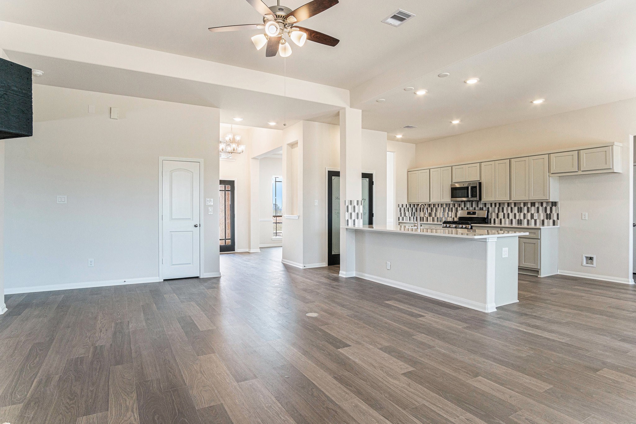 13637 Armstrong Conroe, TX 77303 - Photo 5 of 10 Gorgeous NEW 1 story home This photo is for illustrative purposes only and is not to be considered an exact replica of the finished home. Rendering does not match the finished product in terms of features, colors, landscaping, etc. Dallas Plan