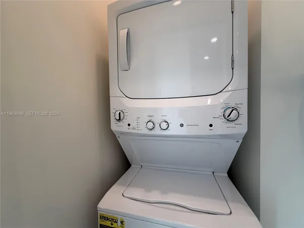 a view of utility room