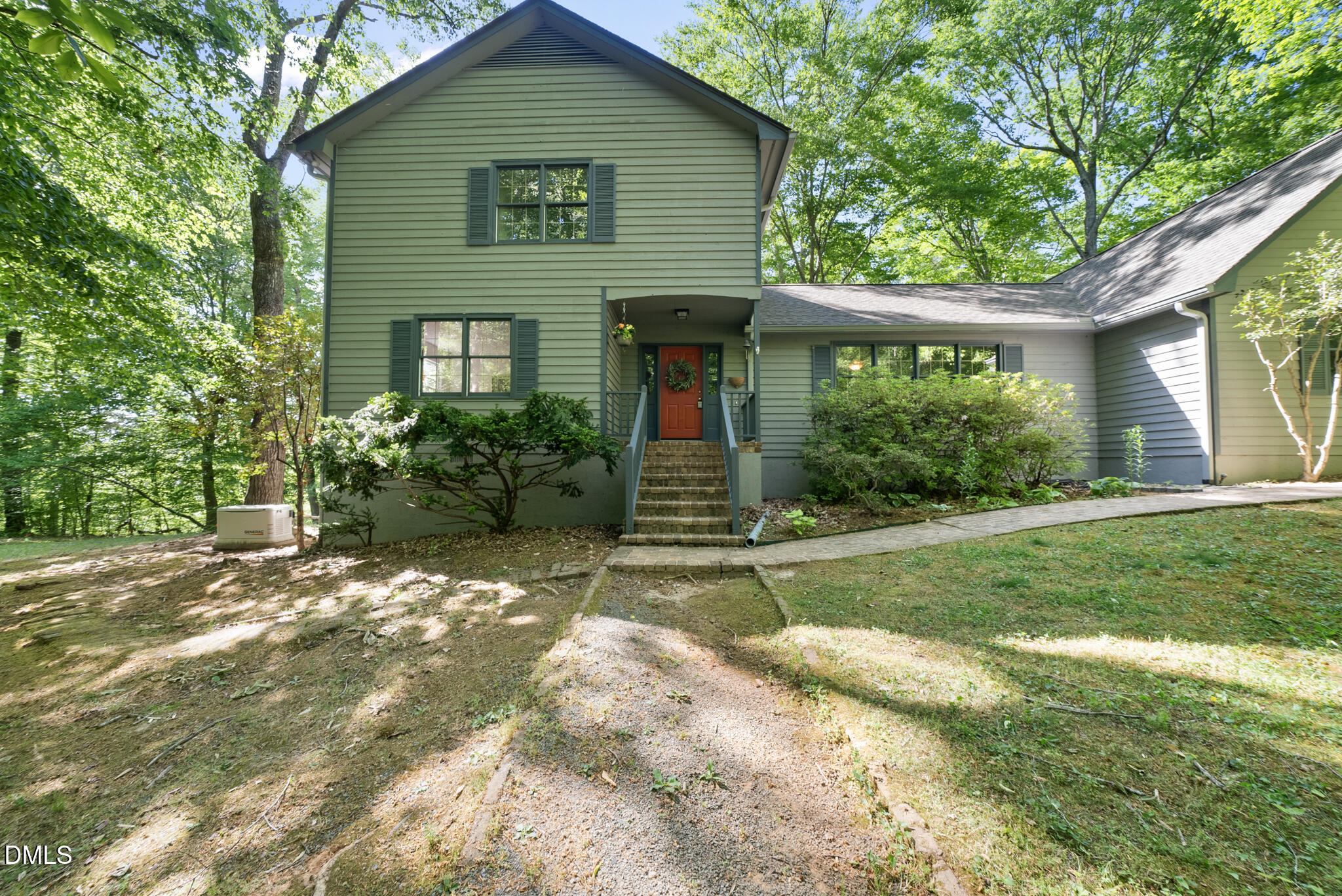 668 Windsor Road Chapel Hill, NC 27516 - Photo 8 of 32 668front