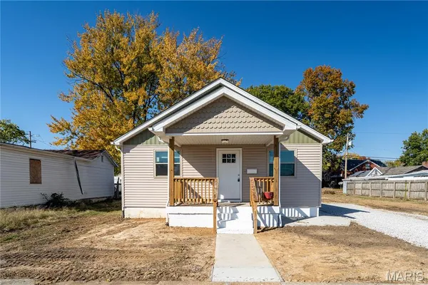$97,000 | 1809 Rhodes Street, Madison, IL 62060
