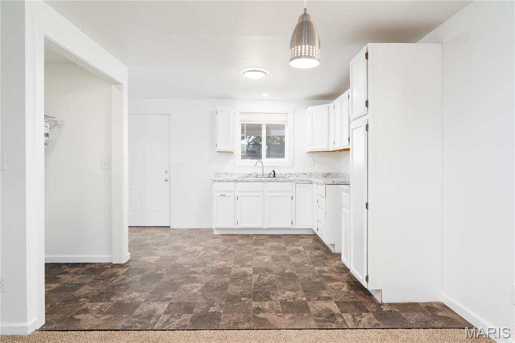 1809 Rhodes Street Madison, IL 62060 - Photo 11 of 23