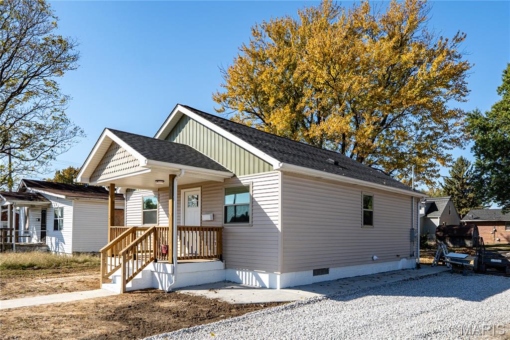 1809 Rhodes Street Madison, IL 62060 - Photo 2 of 23