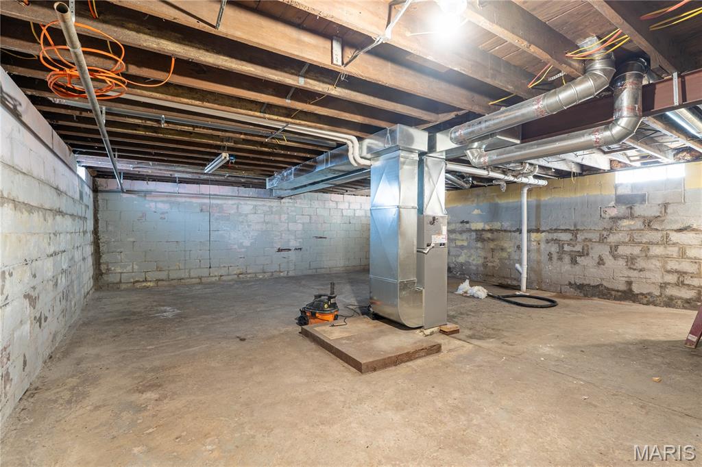 1809 Rhodes Street Madison, IL 62060 - Photo 21 of 23