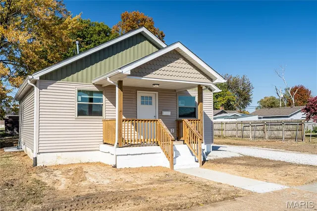 $94,900 | 1809 Rhodes Street, Madison, IL 62060