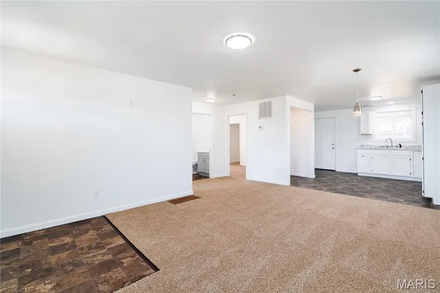 $94,900 | 1809 Rhodes Street, Madison, IL 62060