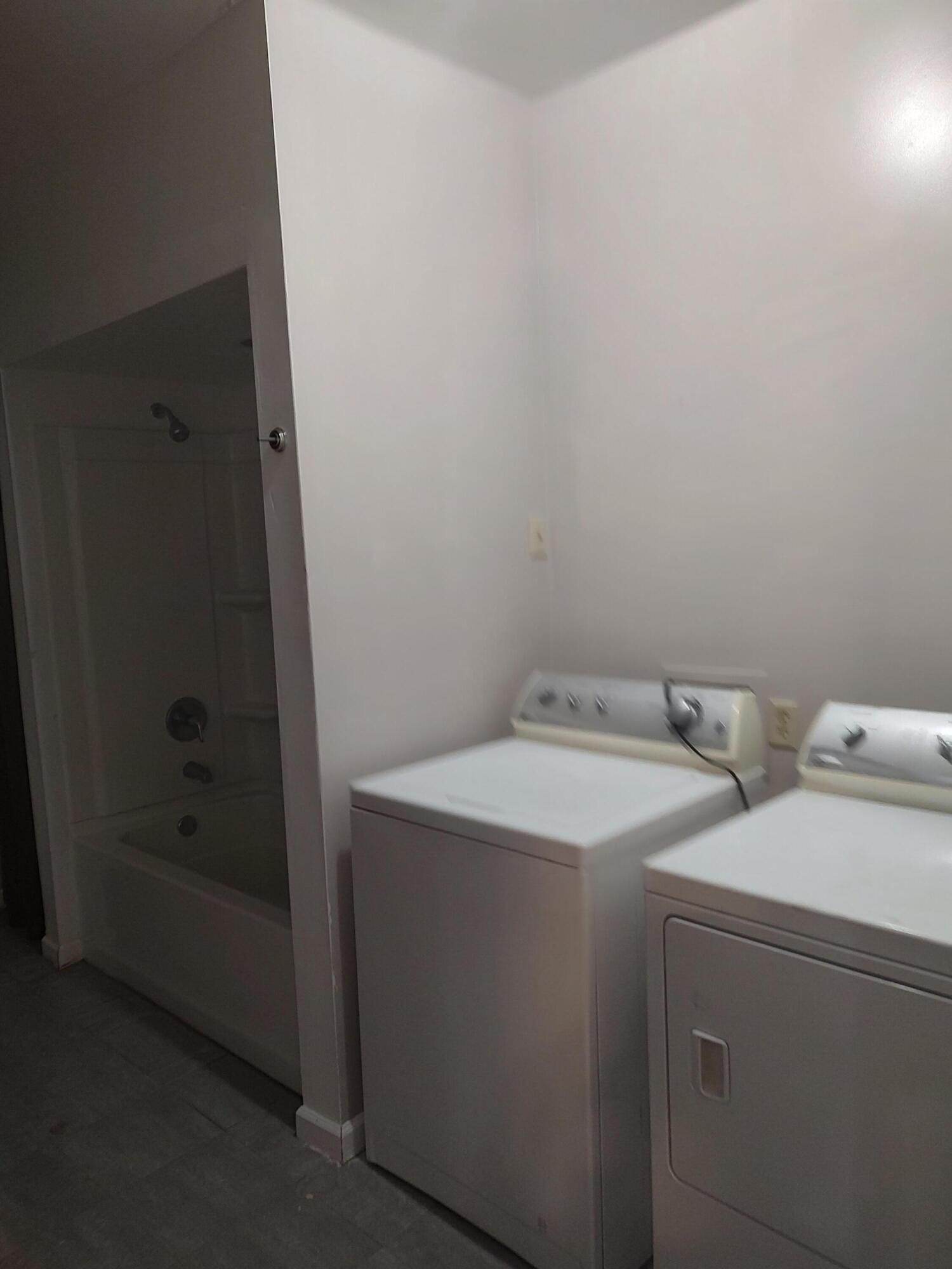 239 Upper Dry Fork Road McKee, KY 40447 - Photo 8 of 13 1000003195