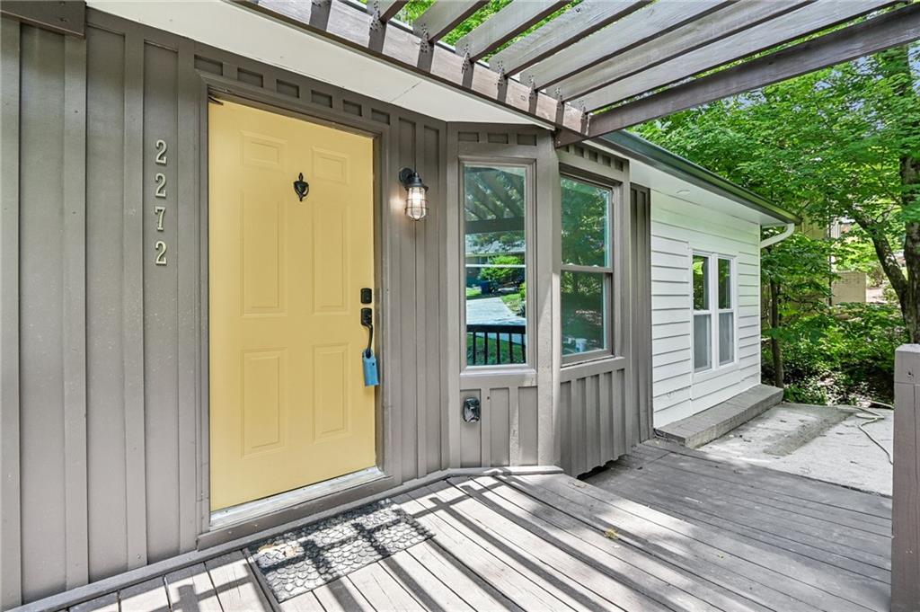 2272 Vistamont Drive Decatur, GA 30033 - Photo 4 of 63
