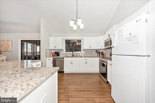 $450,000 | 90 Atlatl Lane, Hedgesville, WV 25427