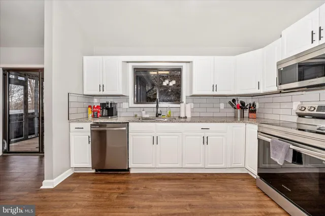 $450,000 | 90 Atlatl Lane, Hedgesville, WV 25427