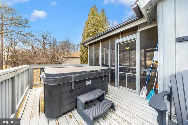 $450,000 | 90 Atlatl Lane, Hedgesville, WV 25427