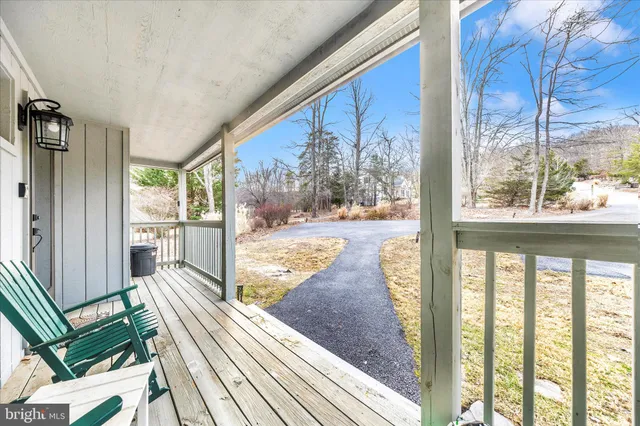 $450,000 | 90 Atlatl Lane, Hedgesville, WV 25427