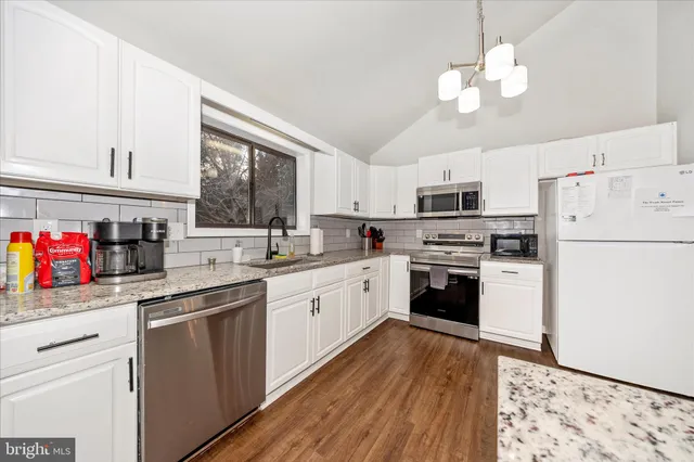 $450,000 | 90 Atlatl Lane, Hedgesville, WV 25427