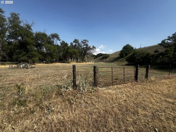 $239,000 | 44786 Mission Road, Pendleton, OR 97801