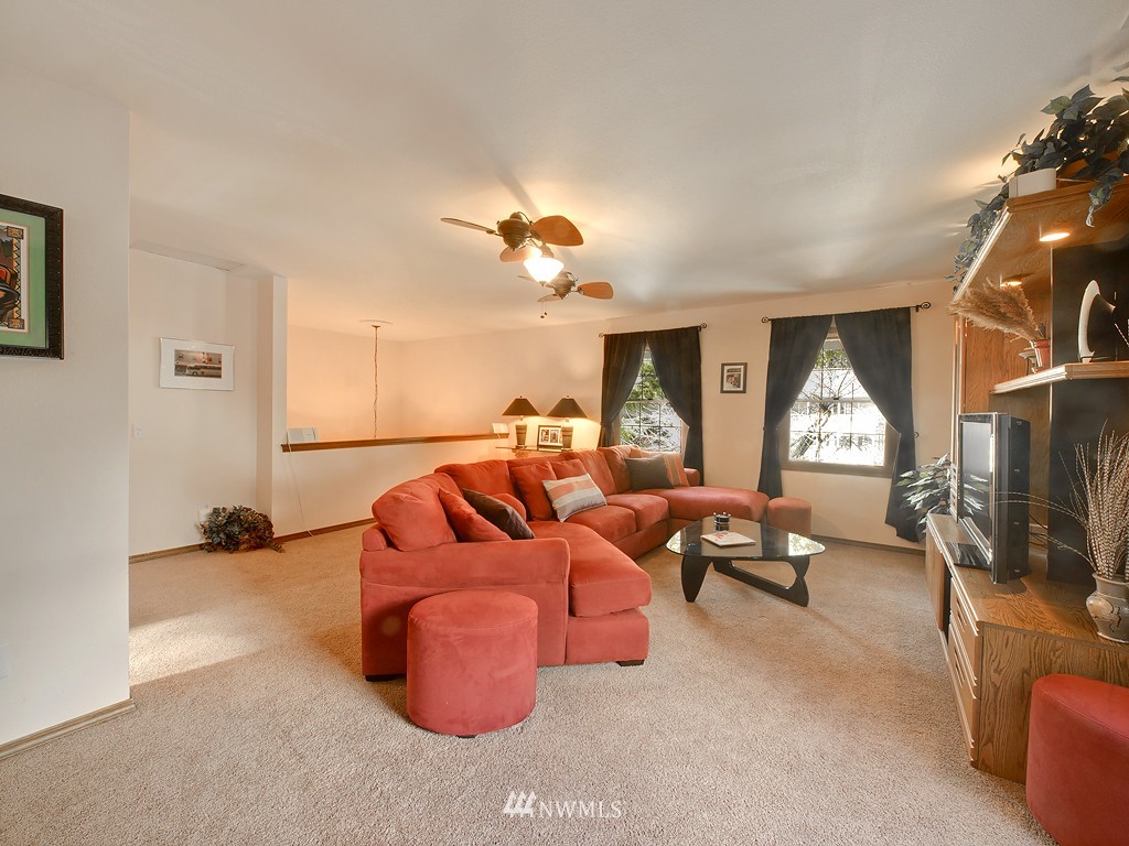 3112 166th Place Southeast Bothell, WA 98012 - Photo 5 of 15