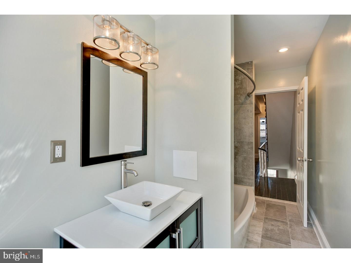 212 Rochelle Avenue Philadelphia, PA 19128 - Photo 12 of 25 Bathroom