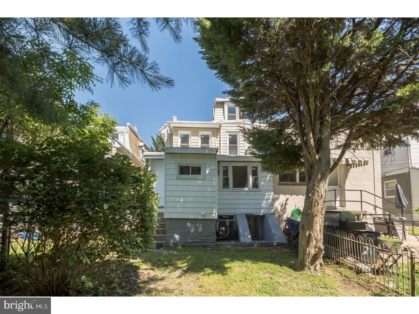212 Rochelle Avenue Philadelphia, PA 19128 - Photo 23 of 25 Exterior Back