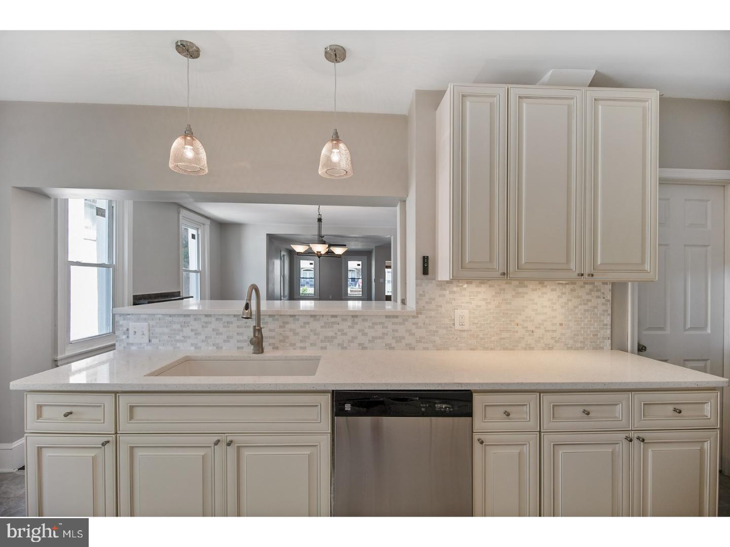 212 Rochelle Avenue Philadelphia, PA 19128 - Photo 5 of 25 Kitchen