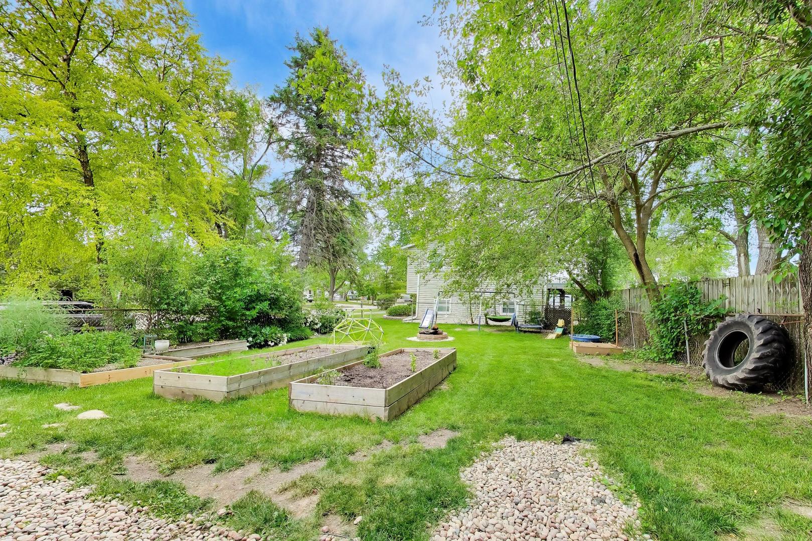 460 North Ridgemoor Avenue Mundelein, IL 60060 - Photo 35 of 41